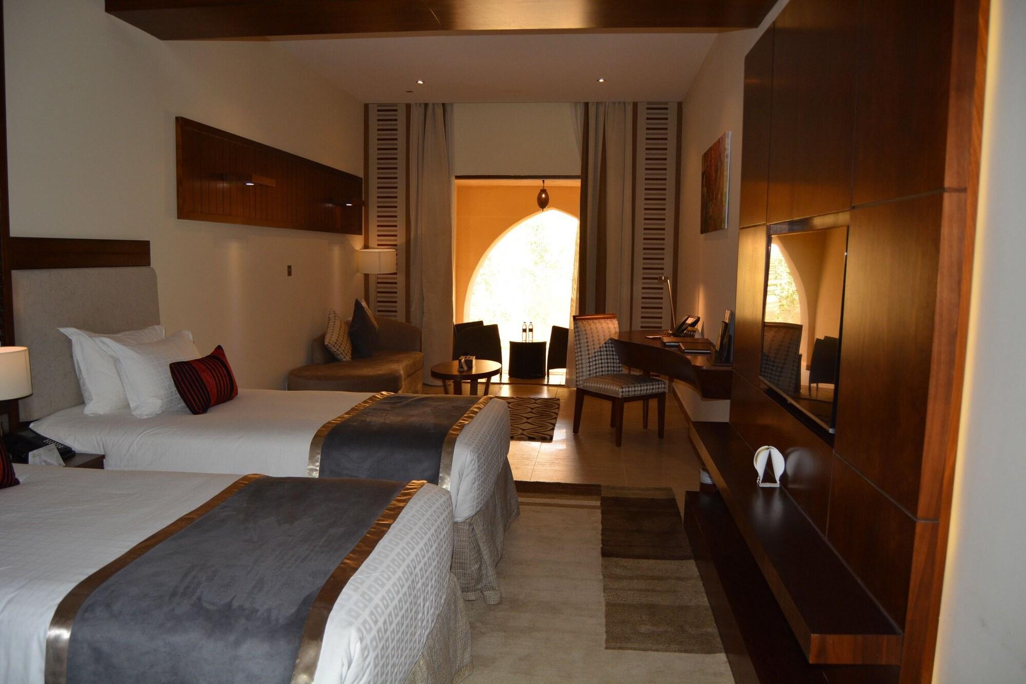 Western Hotel - Madīnat Zāyid Dış mekan fotoğraf