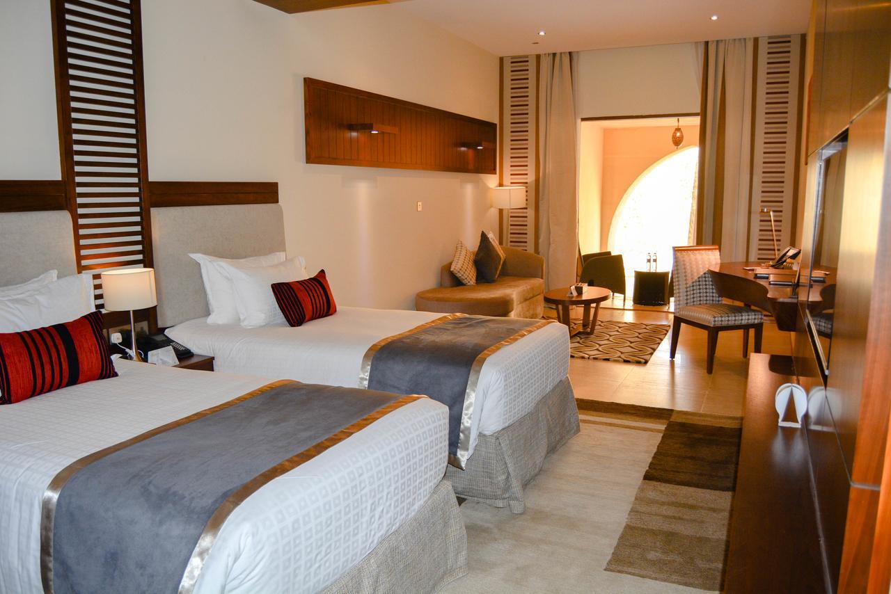 Western Hotel - Madīnat Zāyid Dış mekan fotoğraf
