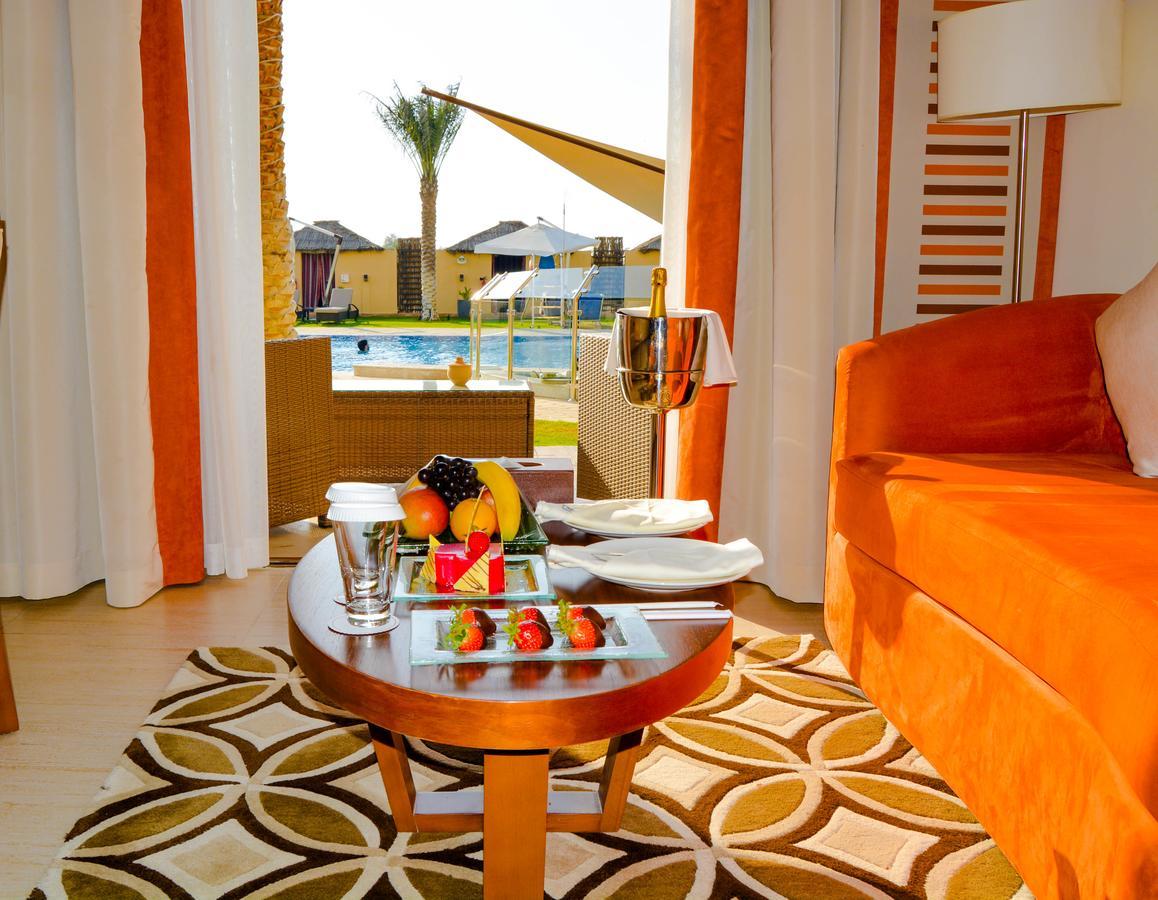 Western Hotel - Madīnat Zāyid Dış mekan fotoğraf